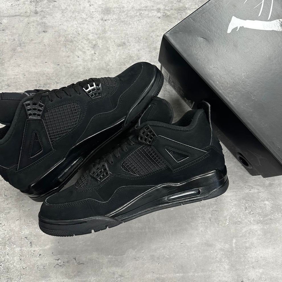 4s black cat